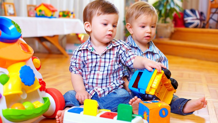 clergyman Setting Come up with 25 de jucării recomandate pentru copii 1-3 ani - SuntPitic - Blog de  Parenting